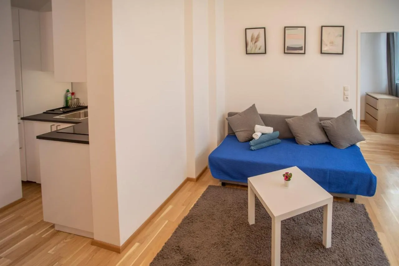 Cozy 1-Bedroom Apartment In Innsbruck Center 0*,  Österrike
