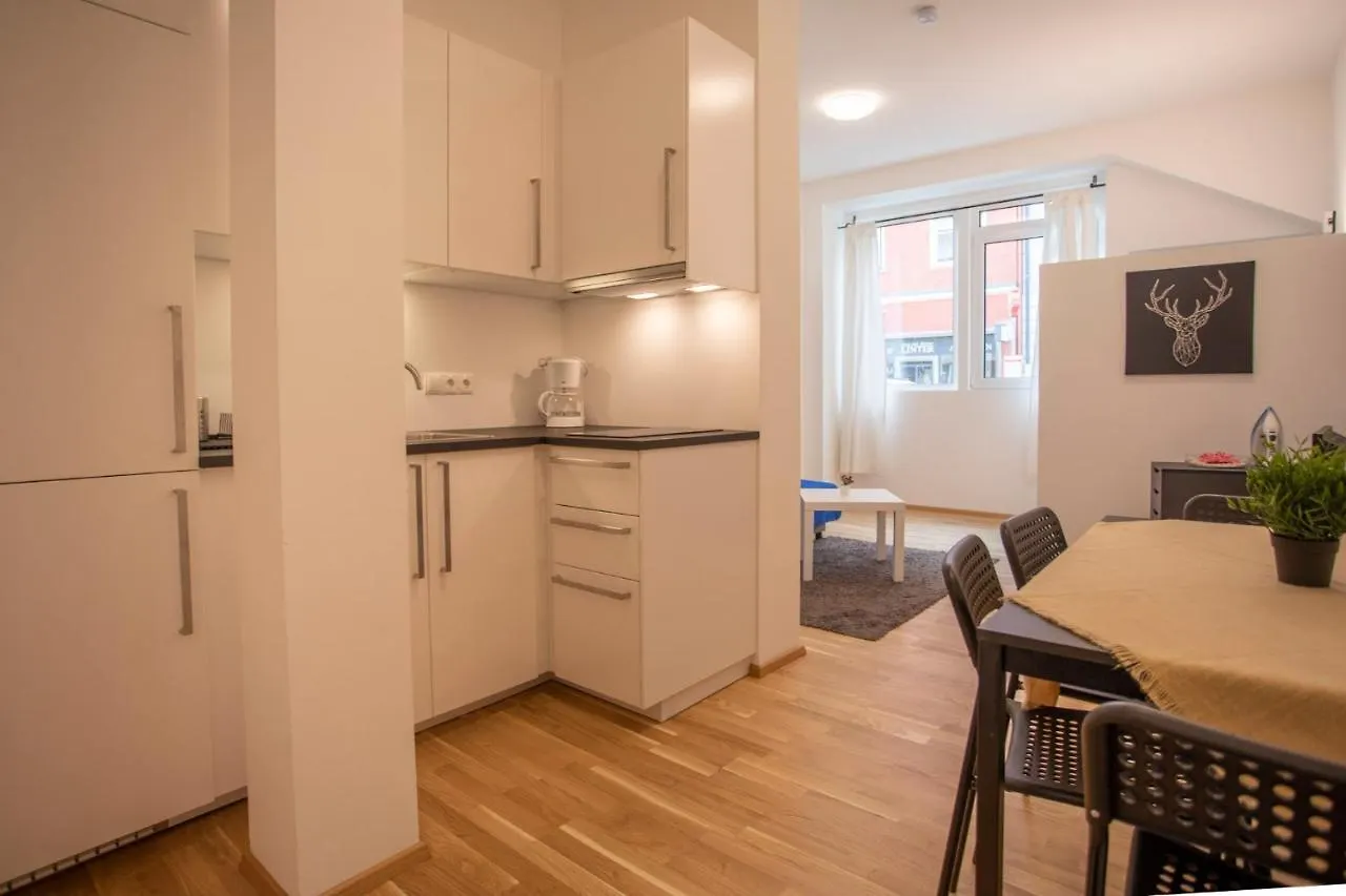 Cozy 1-Bedroom Apartment In Innsbruck Center Österrike